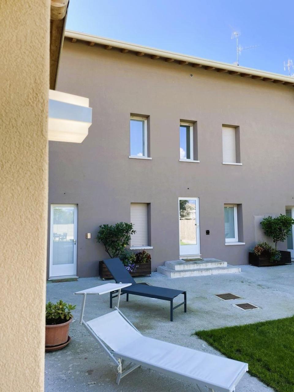 شقة Cavecchie Desenzano ديسينسانو ديل غاردا المظهر الخارجي الصورة